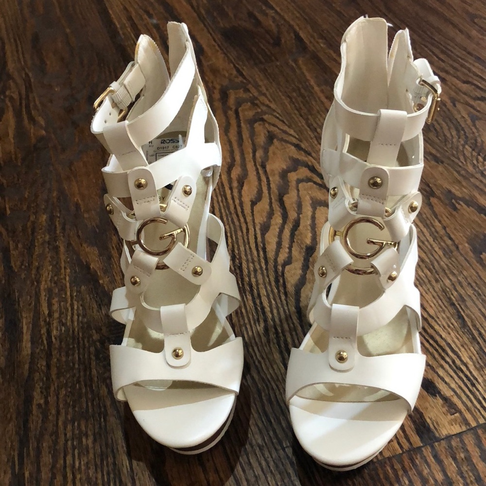 White Wedges